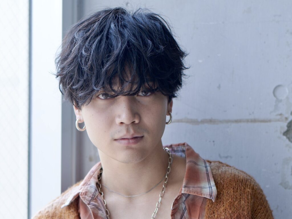 メンズ シャドウパーマ ナチュラル 韓国風